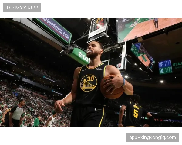 杰伦·布朗无球跑动比肩库里提升空间效率